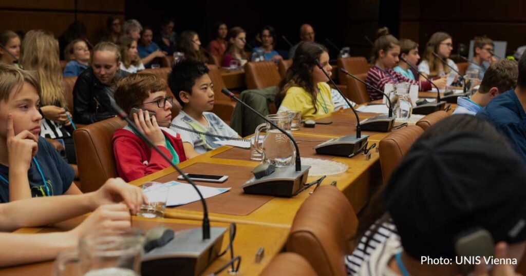 Jóvenes en el parlamento